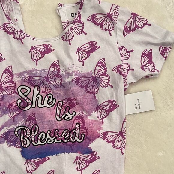 On Fire “She is Blessed” Top - Picture 3 of 5